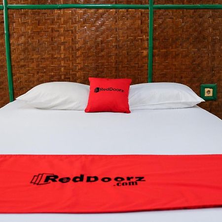 Reddoorz Plus Near Jalan Baru Bogor Exterior photo